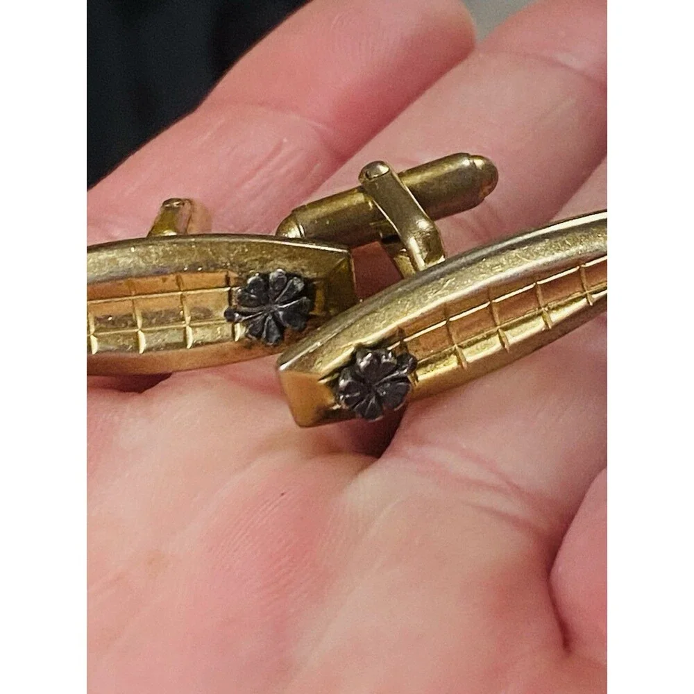 Vintage Four Leaf Clover Cufflinks Gold Tone Grid Good Luck Irish Bullet Back